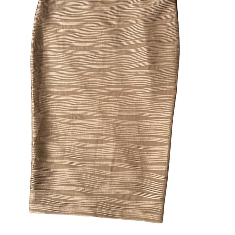 COURTENAY textured wave golden beige skirt, women's size M